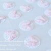 Niedliche handgefertigte Streu-Deko Schmetterlinge mit geprägten runden Kreis für die Taufe in rosa. Zur Verwendung als Tischdekoration oder DIY-Taufe in vielen weiteren Farben im karten-design Shop erhältlich. © karten-design.at